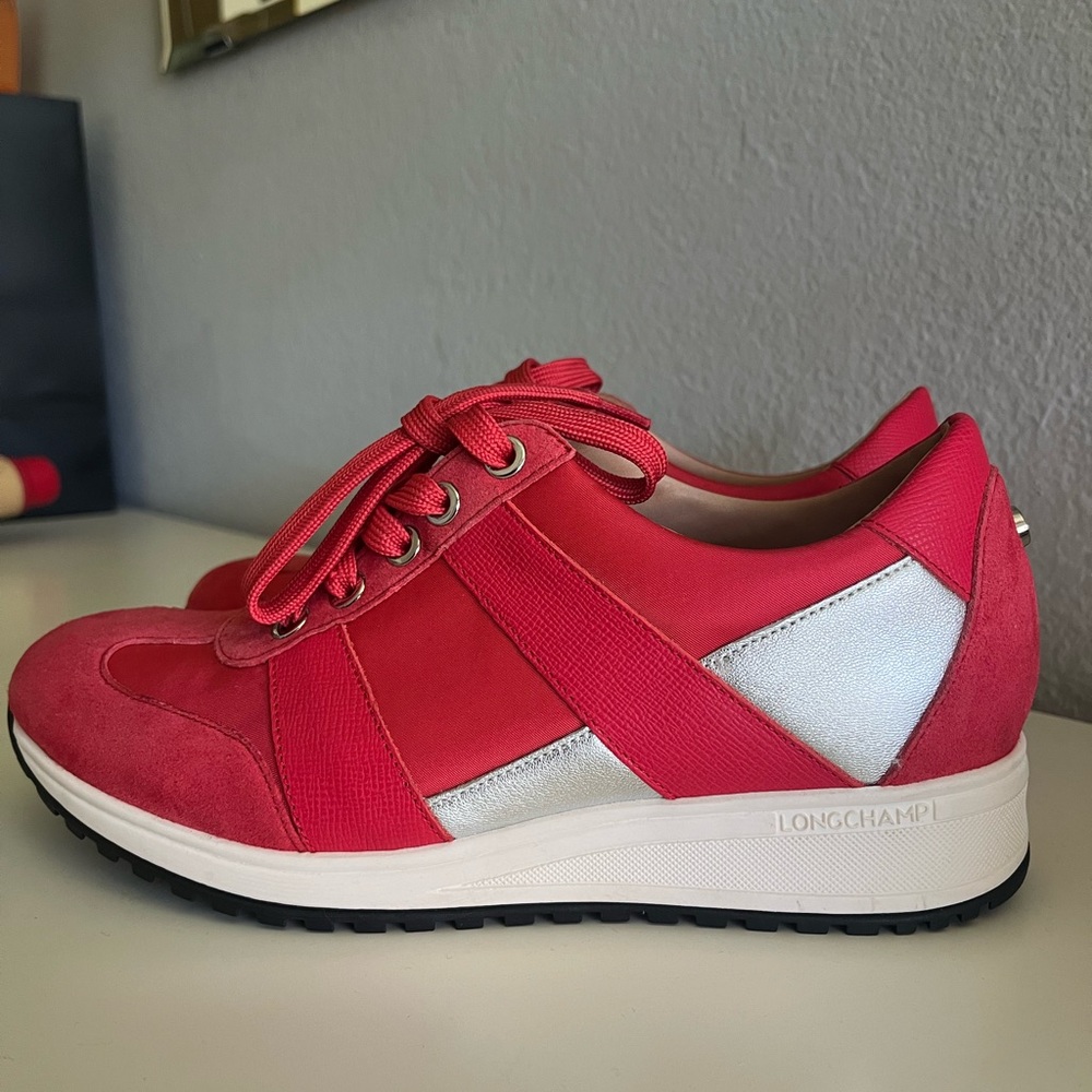 Longchamp Women's Vibrant Red and Silver Sneakers